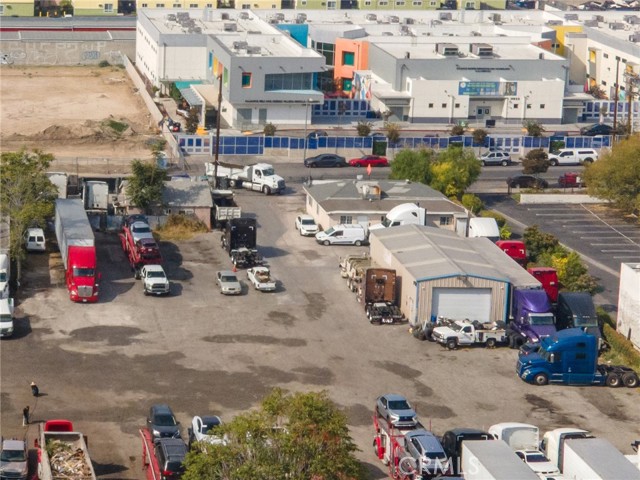 Detail Gallery Image 8 of 14 For 11942 Allegheny St, Sun Valley,  CA 91352 - – Beds | – Baths