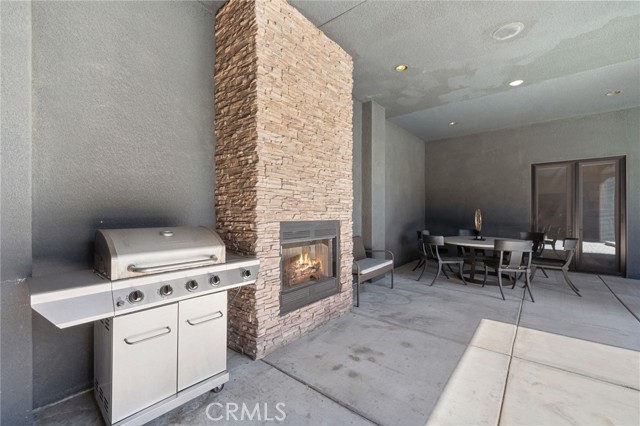 2600 E Vincentia, Palm Springs, CA 92262