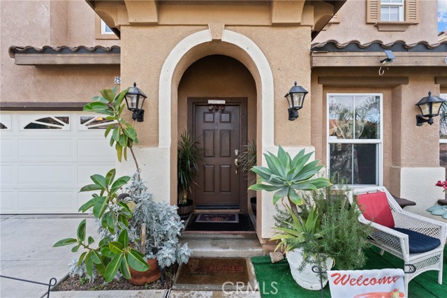 Detail Gallery Image 1 of 32 For 25945 Magnifica Ct, Moreno Valley,  CA 92551 - 4 Beds | 2/1 Baths