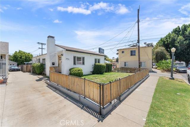 2912 Covina Street, Los Angeles CA: https://media.crmls.org/medias/ac868eb1-734e-4636-97c9-12e68924501a.jpg