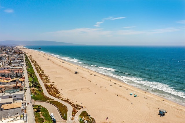 Detail Gallery Image 31 of 44 For 125 38th St, Manhattan Beach,  CA 90266 - 3 Beds | 3 Baths