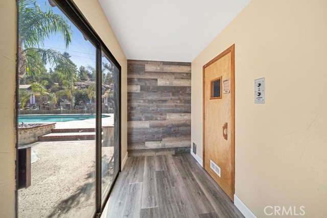 Detail Gallery Image 15 of 75 For 27628 Hemet St, Hemet,  CA 92544 - 7 Beds | 3/1 Baths