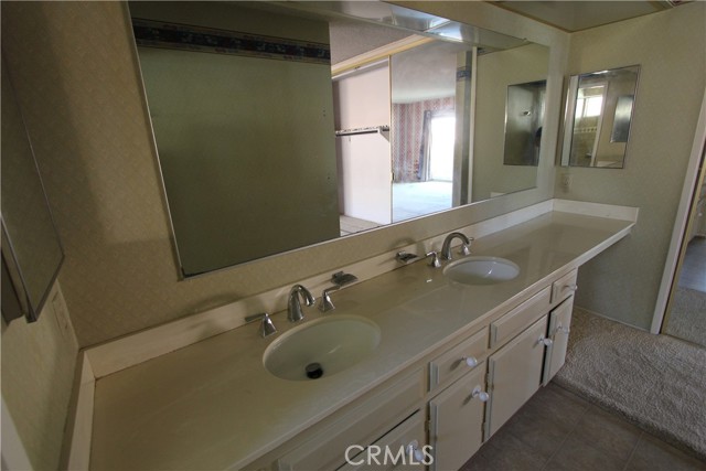 Detail Gallery Image 13 of 27 For 2914 Hopeton, La Crescenta,  CA 91214 - 3 Beds | 2 Baths