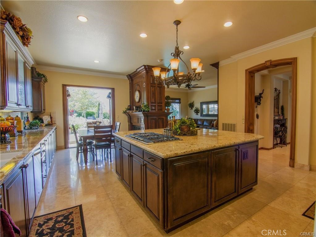 MLS #OC25261666 image #22