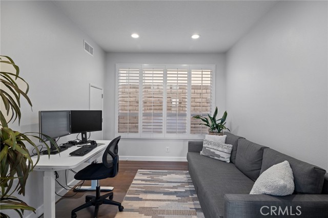 Detail Gallery Image 21 of 55 For 325 E Concord, Placentia,  CA 92870 - 5 Beds | 2/1 Baths