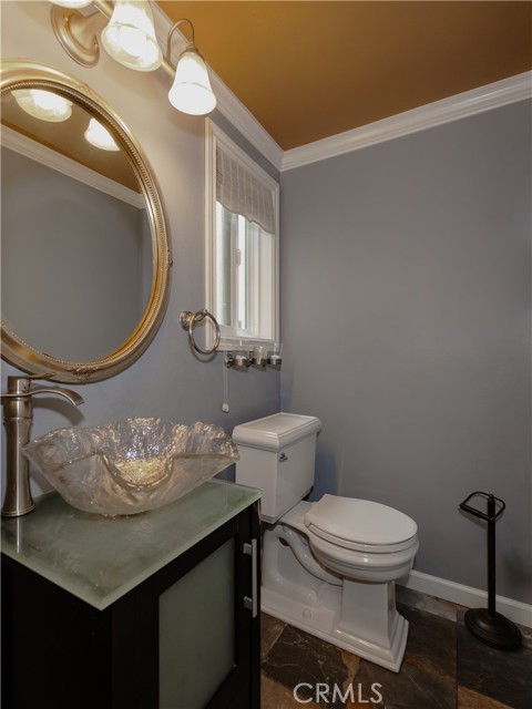 1036 Palos Verdes Boulevard, Redondo Beach CA: https://media.crmls.org/medias/ac89f852-4c85-4db4-9fa9-294b01d2aab3.jpg