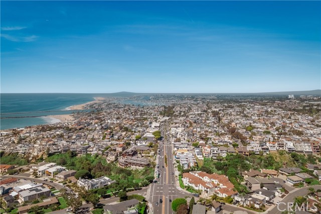 Detail Gallery Image 25 of 25 For 401 Seaward Rd #2,  Corona Del Mar,  CA 92625 - 3 Beds | 2/1 Baths