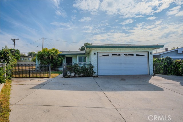 Detail Gallery Image 4 of 36 For 1460 Sandsprings Dr, La Puente,  CA 91746 - 3 Beds | 2 Baths