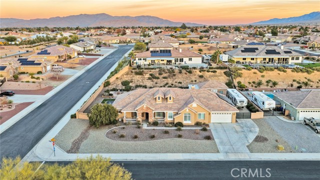 Detail Gallery Image 70 of 75 For 12389 Winesap, Apple Valley,  CA 92308 - 5 Beds | 2/1 Baths