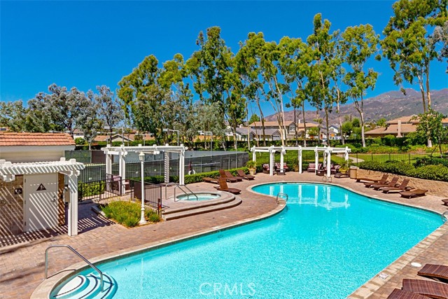 Detail Gallery Image 33 of 54 For 32171 Mill Stream Rd, Rancho Santa Margarita,  CA 92679 - 4 Beds | 3 Baths