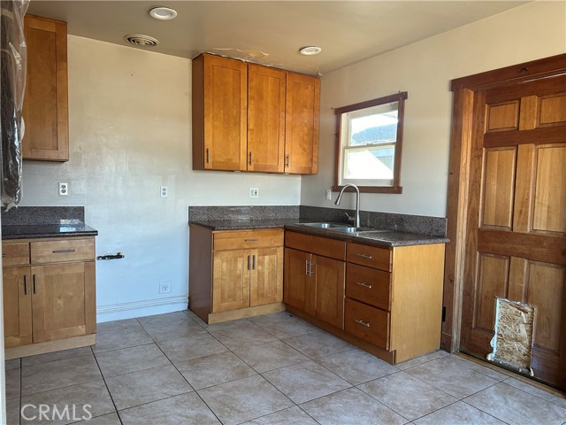 Detail Gallery Image 8 of 17 For 16624 E Newburgh St, Azusa,  CA 91702 - 2 Beds | 1 Baths