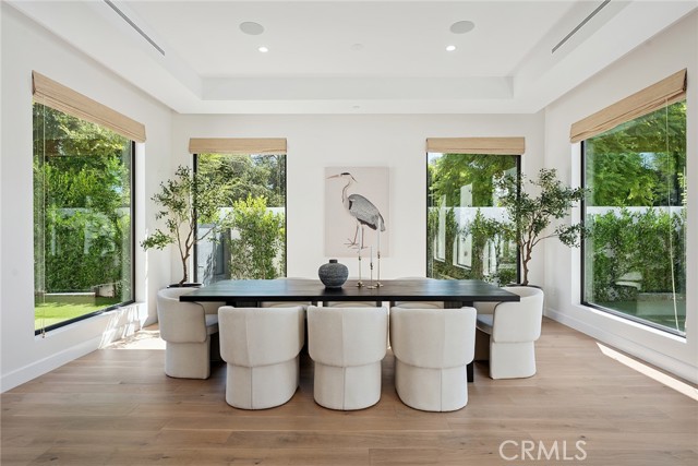 Detail Gallery Image 10 of 74 For 13807 Magnolia Bld, Sherman Oaks,  CA 91423 - 5 Beds | 4/1 Baths