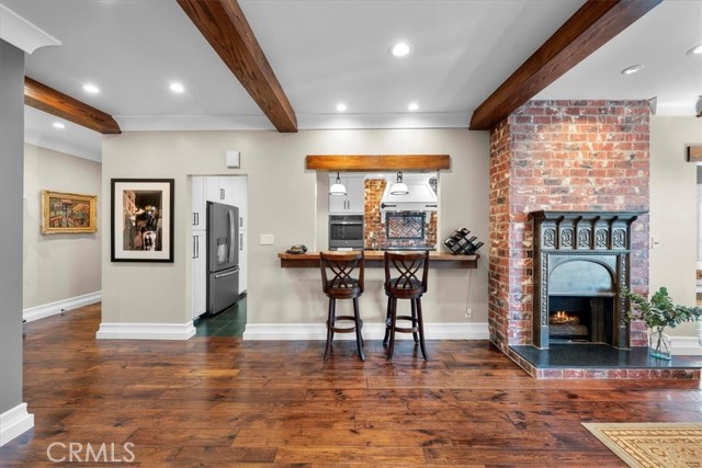 Detail Gallery Image 12 of 52 For 1167 Roxbury Dr #103,  Los Angeles,  CA 90035 - 2 Beds | 4/1 Baths