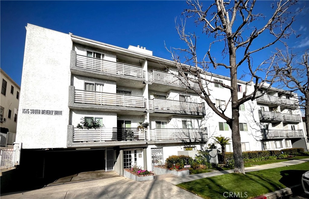 1515 S Beverly Drive #209