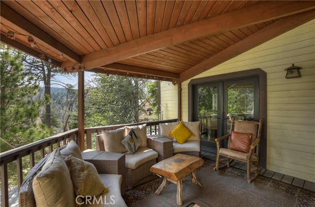 Detail Gallery Image 21 of 56 For 26400 Augusta Dr, Lake Arrowhead,  CA 92352 - 5 Beds | 2/1 Baths