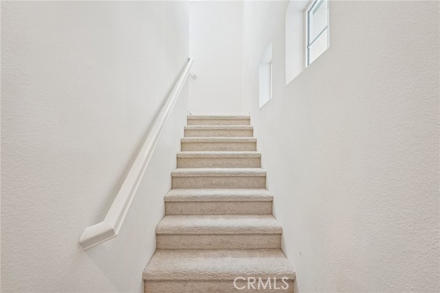 Detail Gallery Image 12 of 38 For 32691 Brunello Way, Temecula,  CA 92591 - 4 Beds | 3 Baths