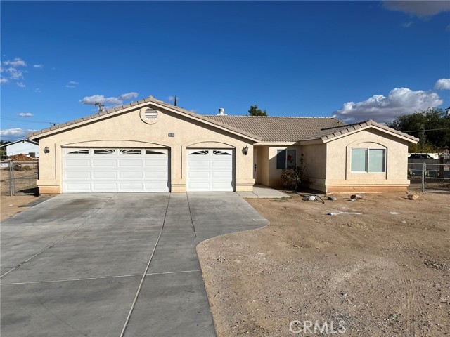 Detail Gallery Image 1 of 32 For 15833 Burwood Rd, Victorville,  CA 92394 - 3 Beds | 2 Baths