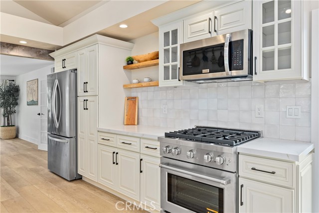 Detail Gallery Image 9 of 28 For 249 Calle Empalme, San Clemente,  CA 92672 - 4 Beds | 2 Baths