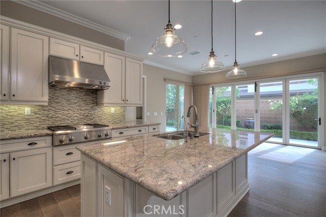 Detail Gallery Image 4 of 54 For 54 Carrington, Irvine,  CA 92620 - 4 Beds | 4 Baths