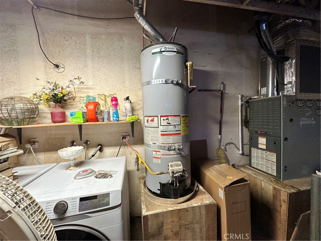 https://media.crmls.org/medias/ac909dde-4b4e-4bb2-935c-365b3c93f585.jpg?preset=X-Large
