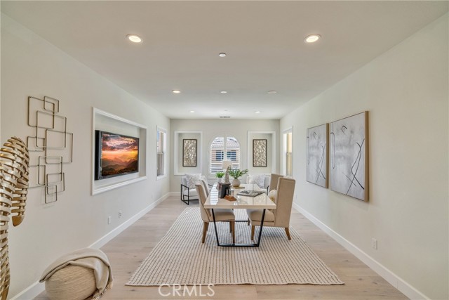 5437 Heritage Oak Drive, Lake Forest CA: https://media.crmls.org/medias/ac90ce59-4832-4b4e-a57f-f7bbc4ff2552.jpg