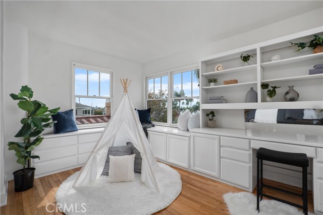 Detail Gallery Image 26 of 35 For 261 Granada Ave, Long Beach,  CA 90803 - 4 Beds | 2/1 Baths