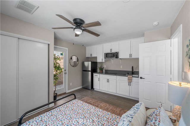 45119 Watford Avenue, Lancaster CA: https://media.crmls.org/medias/ac924487-7a47-4c37-af9c-5b3724a6f5cc.jpg