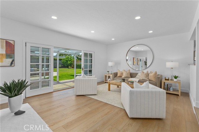 2045 Commodore Road, Newport Beach CA: https://media.crmls.org/medias/ac926683-e609-437b-a361-1635916ce874.jpg