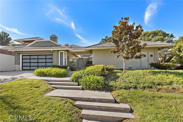 Detail Gallery Image 3 of 43 For 27 Lucerne #35,  Newport Beach,  CA 92660 - 4 Beds | 3/1 Baths