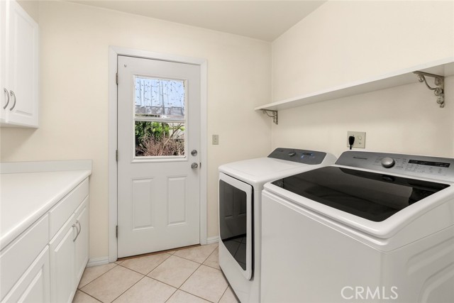 Detail Gallery Image 18 of 23 For 18021 Gulf Ln, Huntington Beach,  CA 92646 - 6 Beds | 4 Baths