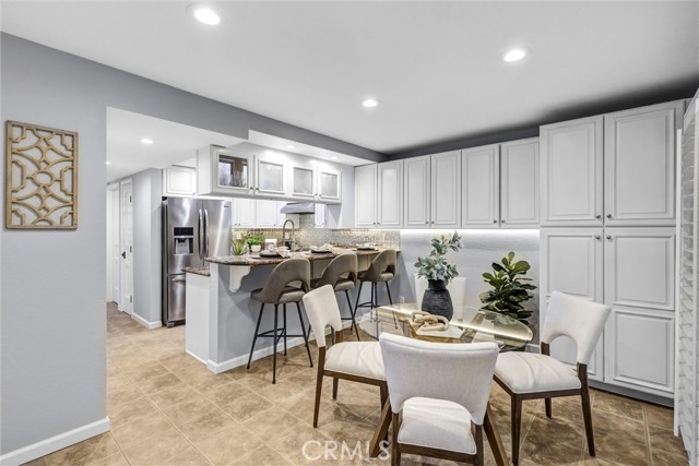 Detail Gallery Image 11 of 34 For 24 Encinitas Ct, Laguna Beach,  CA 92651 - 4 Beds | 2/1 Baths