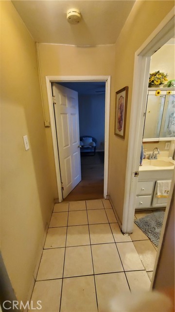 Detail Gallery Image 8 of 19 For 6300 Holmes Ave, Los Angeles,  CA 90001 - 2 Beds | 1 Baths