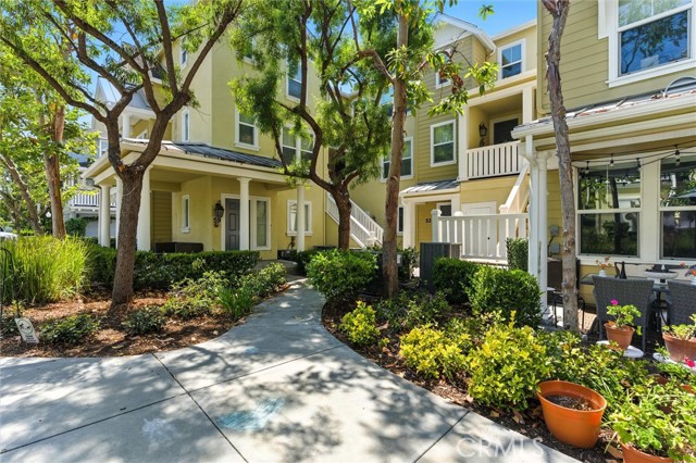 Front Image Thumbnail for CROC25280816