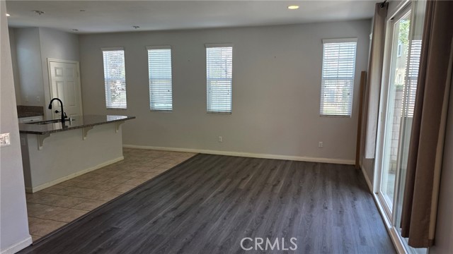 Detail Gallery Image 7 of 25 For 2915 E via Terrano, Ontario,  CA 91764 - 3 Beds | 2/1 Baths