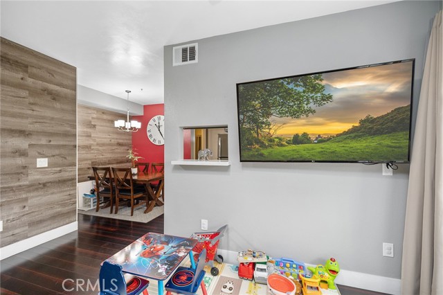 Detail Gallery Image 8 of 35 For 375 Central Ave #196,  Riverside,  CA 92507 - 1 Beds | 1 Baths