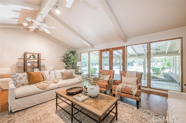 1590 W Escalon Avenue, Fresno CA: https://media.crmls.org/medias/ac94958f-3fd0-4bf3-bcd7-71d0e5d572fe.jpg