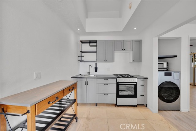 Detail Gallery Image 44 of 54 For 1168 Calle Maria, San Marcos,  CA 92069 - 4 Beds | 3 Baths