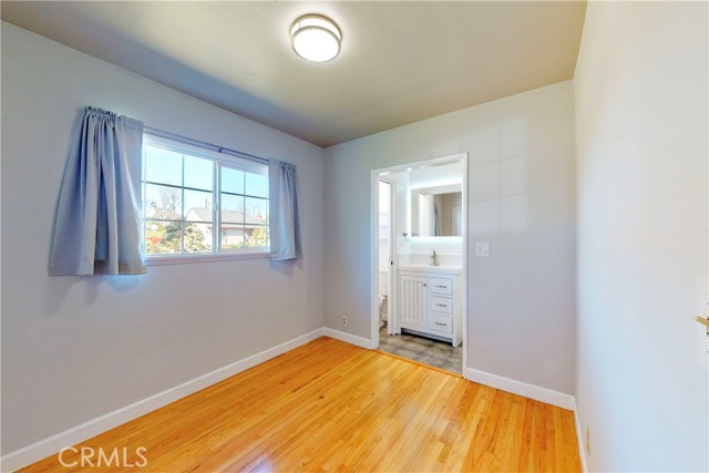 Detail Gallery Image 18 of 35 For 7648 Ostrom Ave, Lake Balboa,  CA 91406 - 4 Beds | 3 Baths