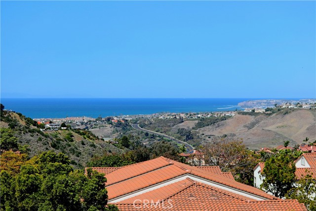 Another view of the Pacific Ocean where you can see boats going in and out of the Dana Point Harbor.