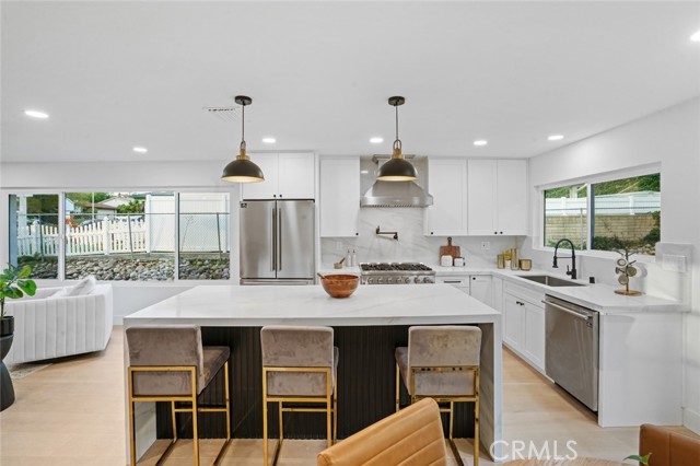 13455 Carriage Road, Poway CA: https://media.crmls.org/medias/ac95ec63-8b14-429c-954b-5841642c6504.jpg