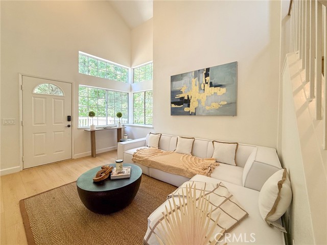 20725 E Crest Ln, Walnut CA: https://media.crmls.org/medias/ac9710b4-634b-4286-a80d-b31153e7ebb3.jpg