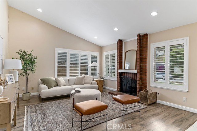 Detail Gallery Image 3 of 38 For 2720 E Melissa St, West Covina,  CA 91792 - 5 Beds | 3 Baths