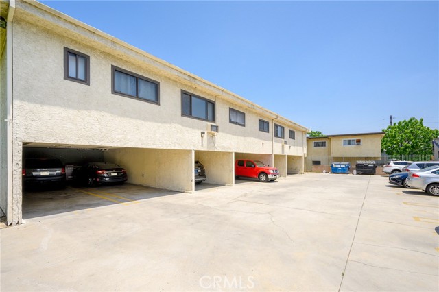 16226 Vanowen Street, Van Nuys CA: https://media.crmls.org/medias/ac983e43-5d1b-420c-be73-4c89f9e071a2.jpg