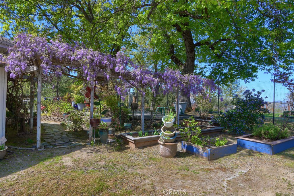 https://media.crmls.org/medias/ac99d165-74a4-4586-8835-3e6babee7614.jpg?preset=X-Large