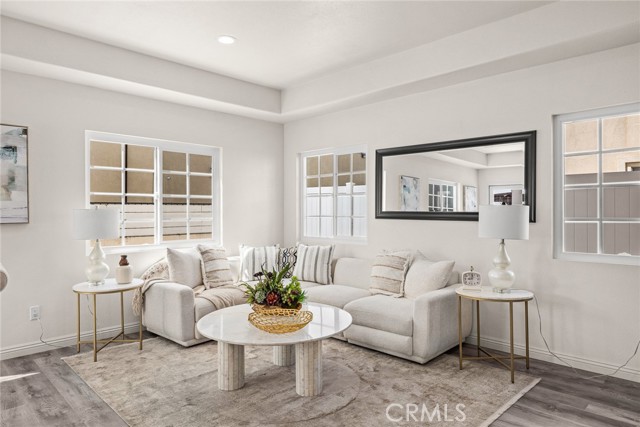 Detail Gallery Image 6 of 25 For 11036 Lower Azusa, El Monte,  CA 91731 - 4 Beds | 3/1 Baths