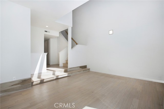 Detail Gallery Image 8 of 38 For 552 Cypress a,  Laguna Beach,  CA 92651 - 2 Beds | 2 Baths