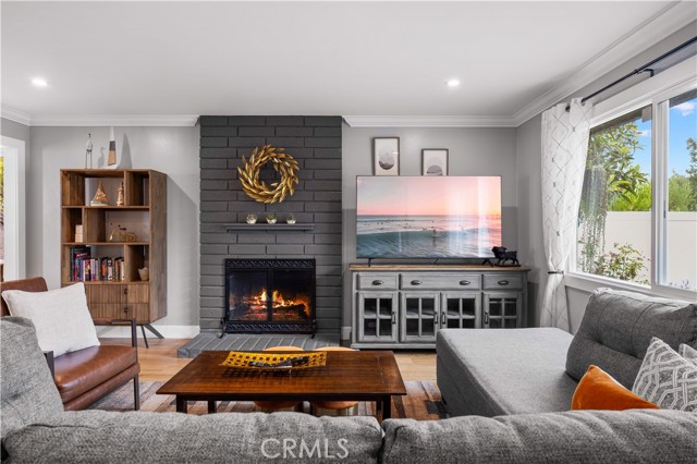 22361 Torino, Laguna Hills CA: https://media.crmls.org/medias/ac9bba8b-3057-4deb-b99a-82d64ed00df9.jpg