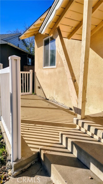 Detail Gallery Image 4 of 32 For 633 Maple Way, Upland,  CA 91786 - 3 Beds | 2 Baths