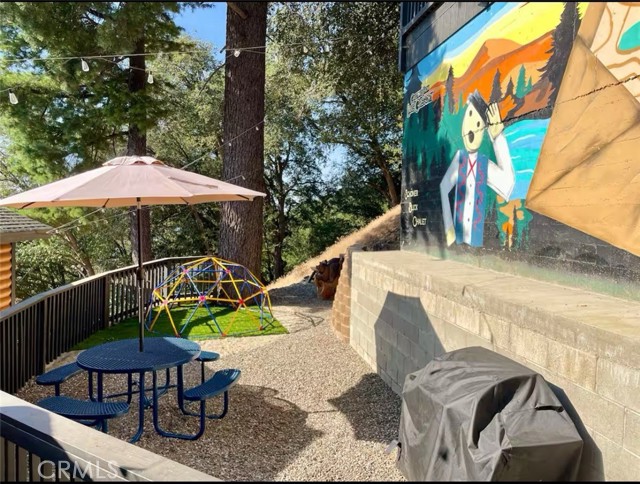 Detail Gallery Image 37 of 44 For 816 Chamois Dr, Crestline,  CA 92325 - 3 Beds | 2/1 Baths