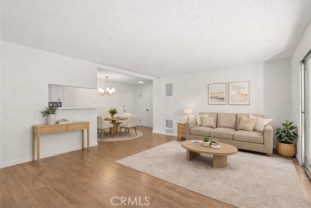 Detail Gallery Image 5 of 33 For 805 Glenway #105,  Inglewood,  CA 90302 - 2 Beds | 2 Baths